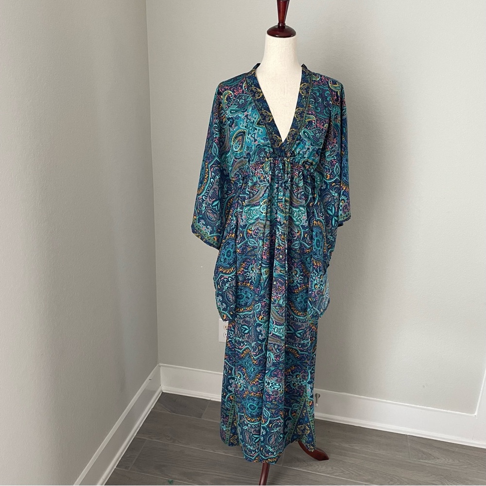 Elegant Blue Paisley Maxi Dress
